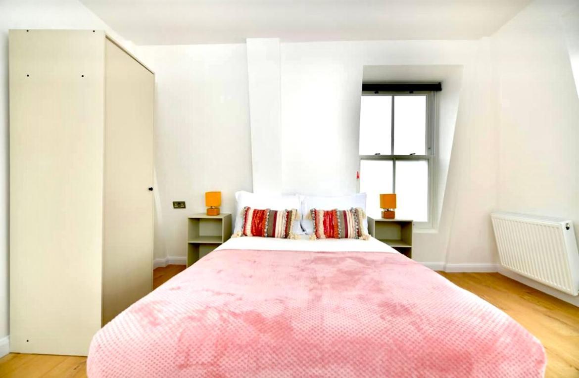 Lovely 2 Bedroom Serviced Penthouse Battersea Park Road London Eksteriør billede